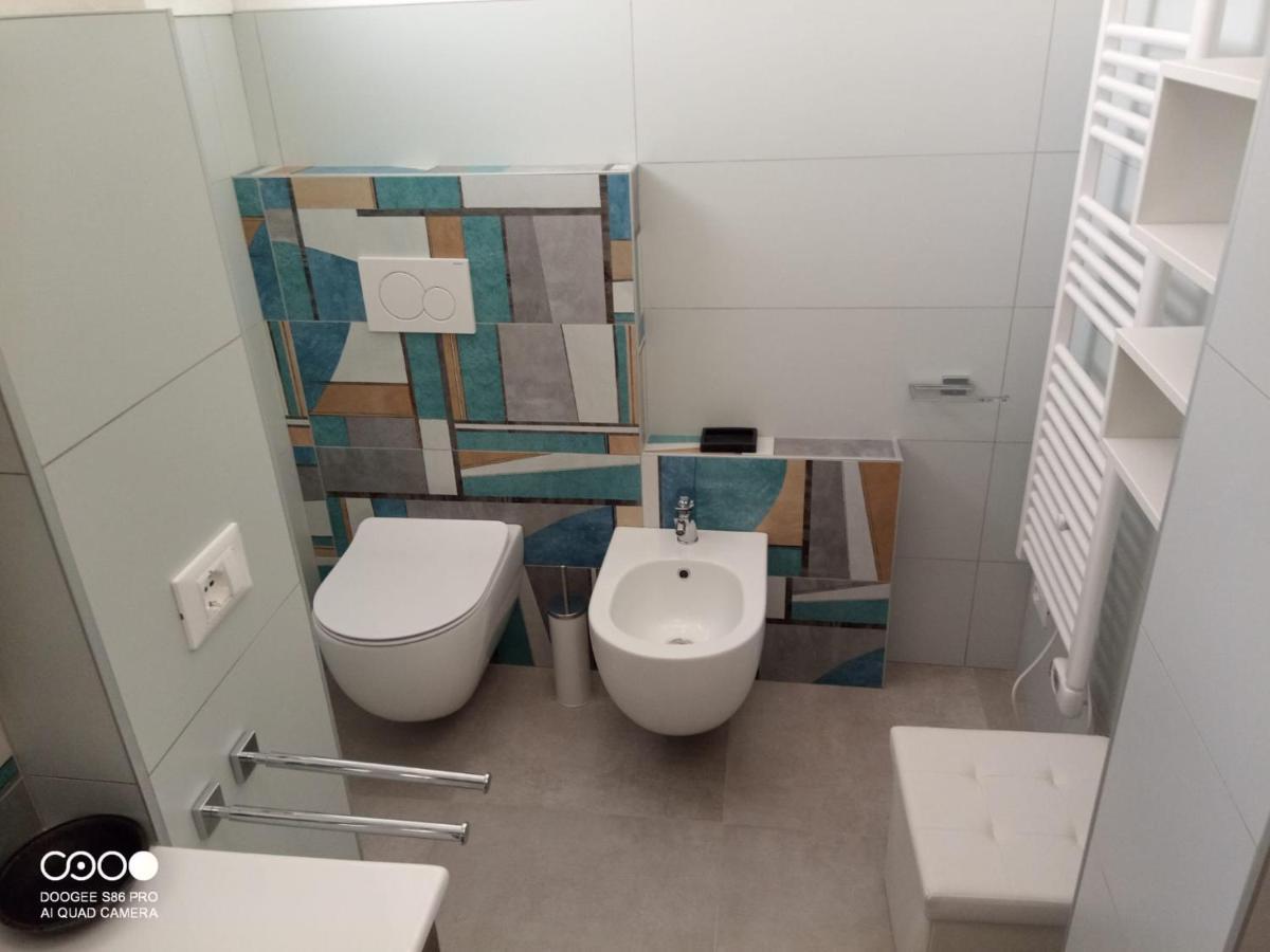Civico 6 Lägenhet Peschiera del Garda Exteriör bild